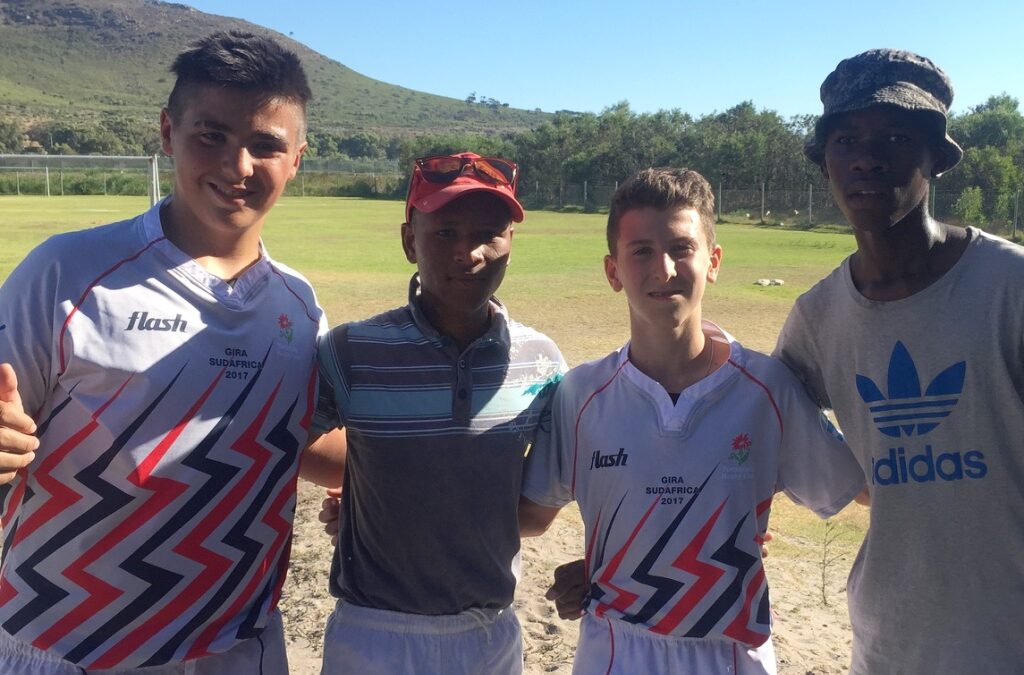 Argentina’s Neuquen RC visit CoolPlay’s Masi kids